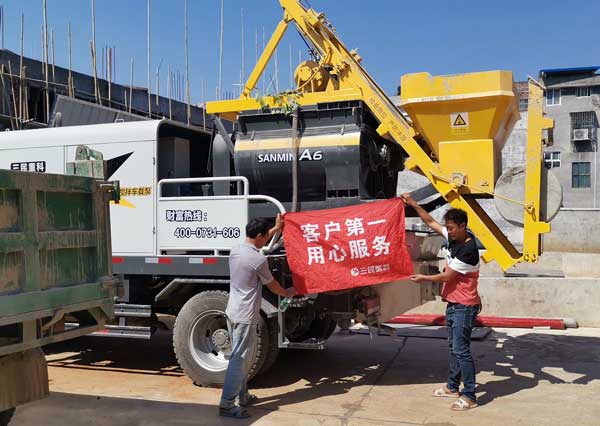 混凝土泵車 混凝土泵車
